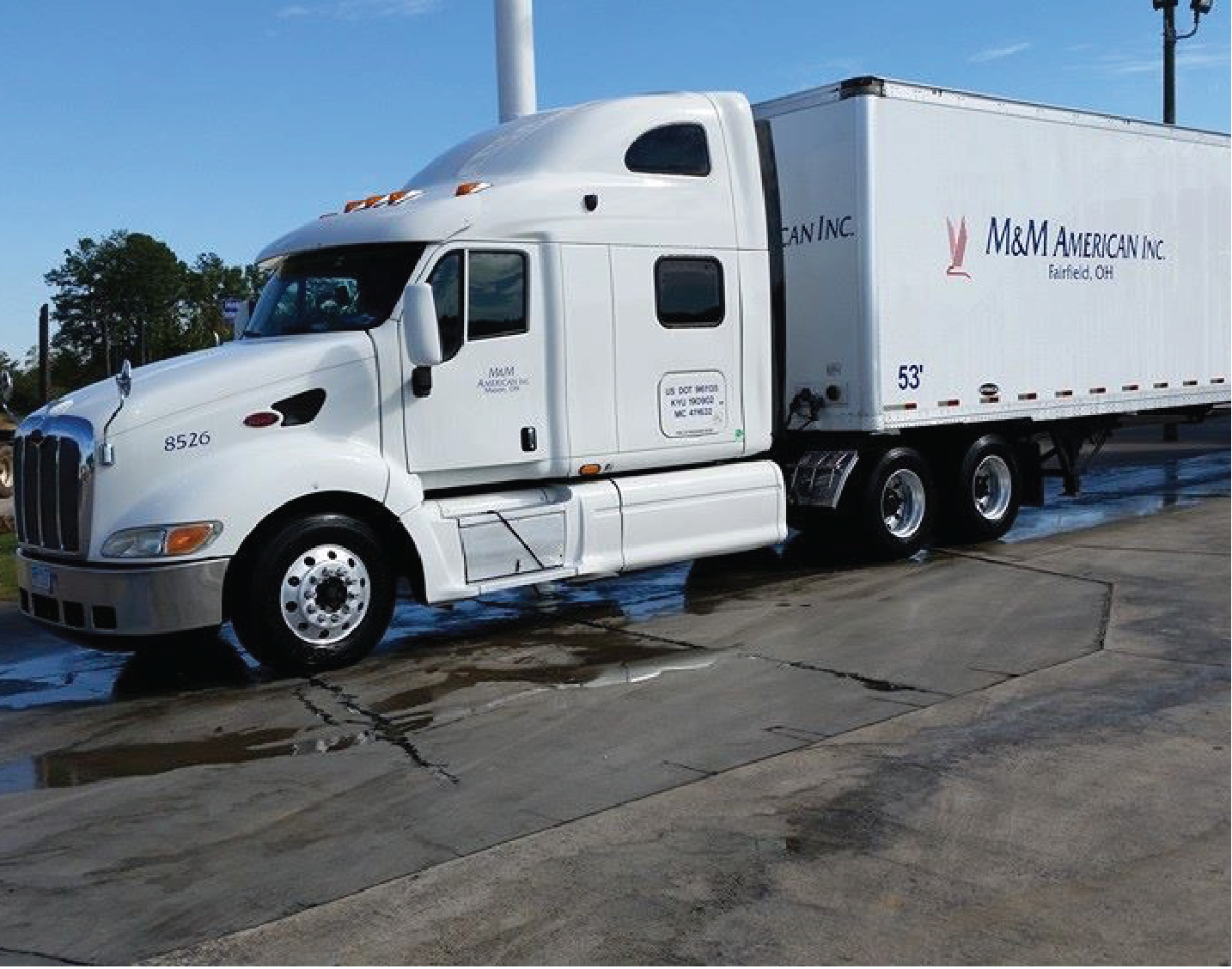 M&M American Logistics Semi Truck